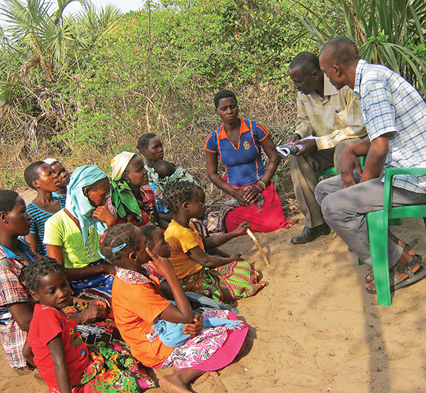 PNG Pioneer Missionaries trek through the jungle